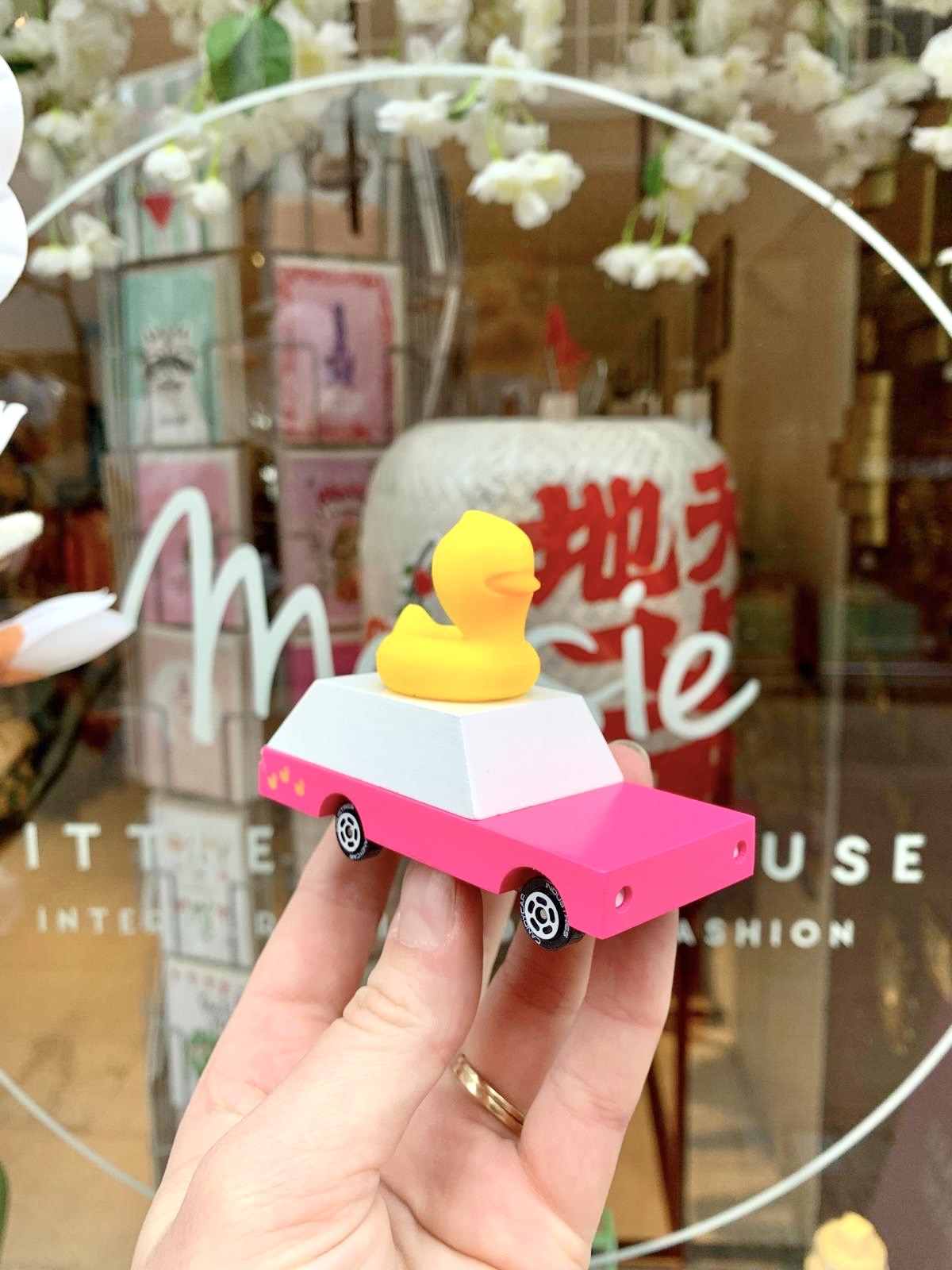 Auto Ducky Yellow
