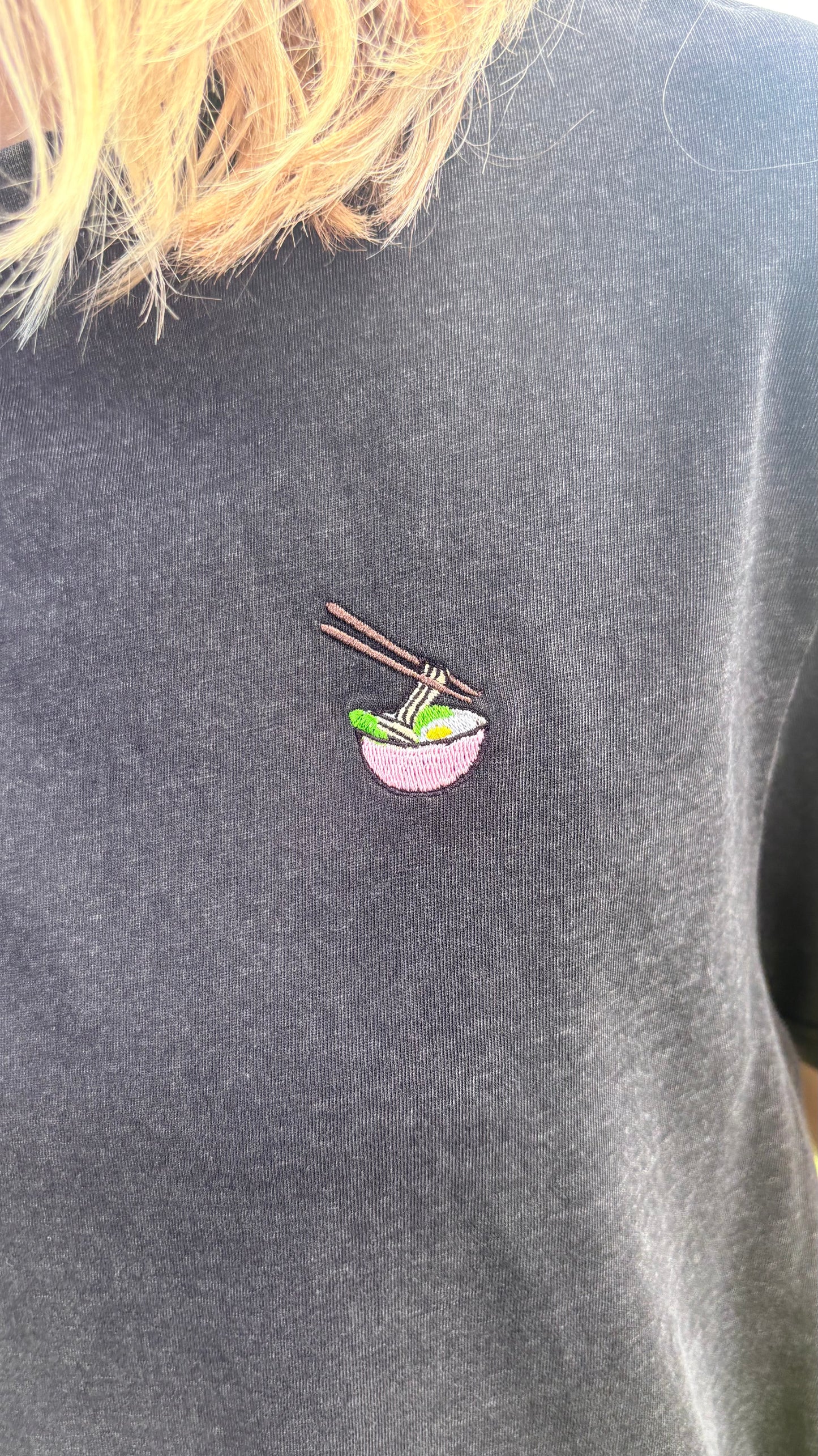 T-Shirt Noodles Zwart verwassen