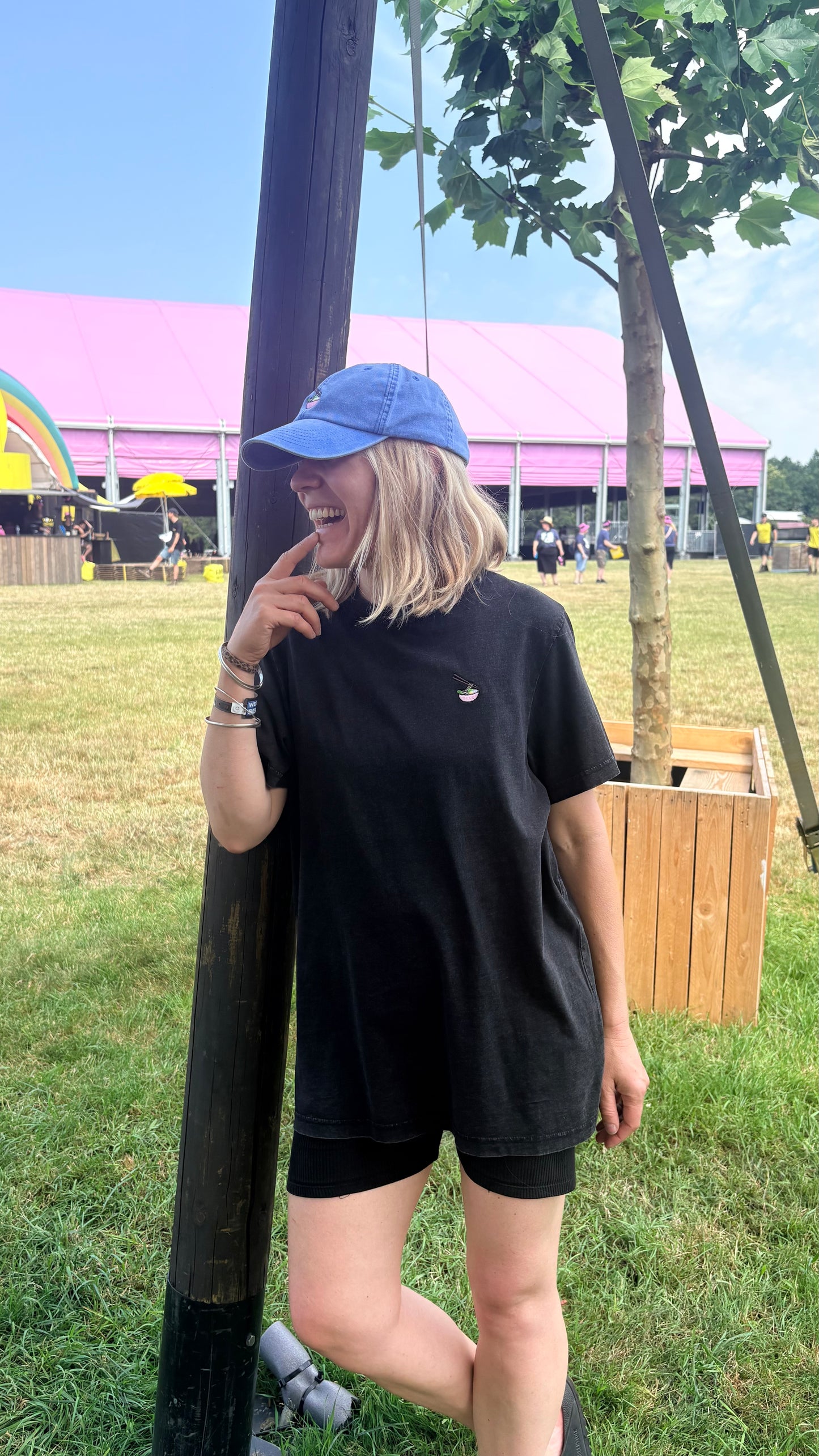 T-Shirt Noodles Zwart verwassen