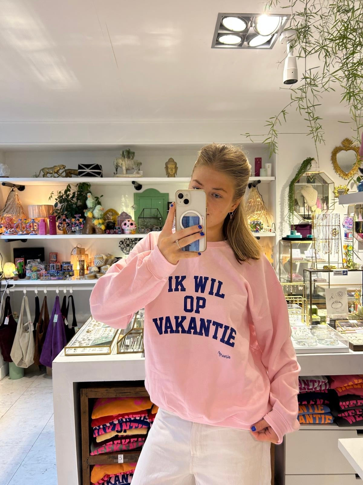 NIEUW Trui: “Ik wil op Vakantie” Pastel Roze met Blauw