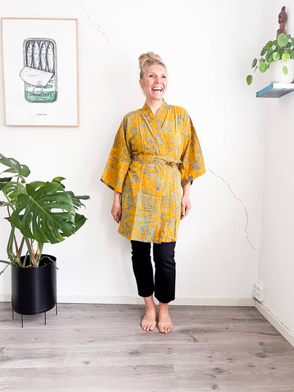 Sophie Kimono Geel