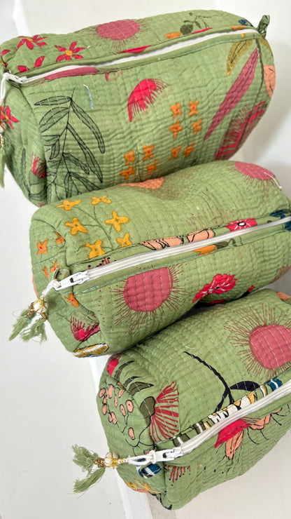 ToiletTas Bloemen groen