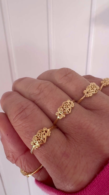Milagros Hart Ring